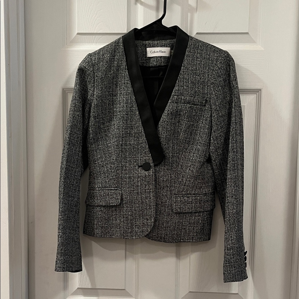 Calvin Klein Women's Gray and Black Textured Blazer